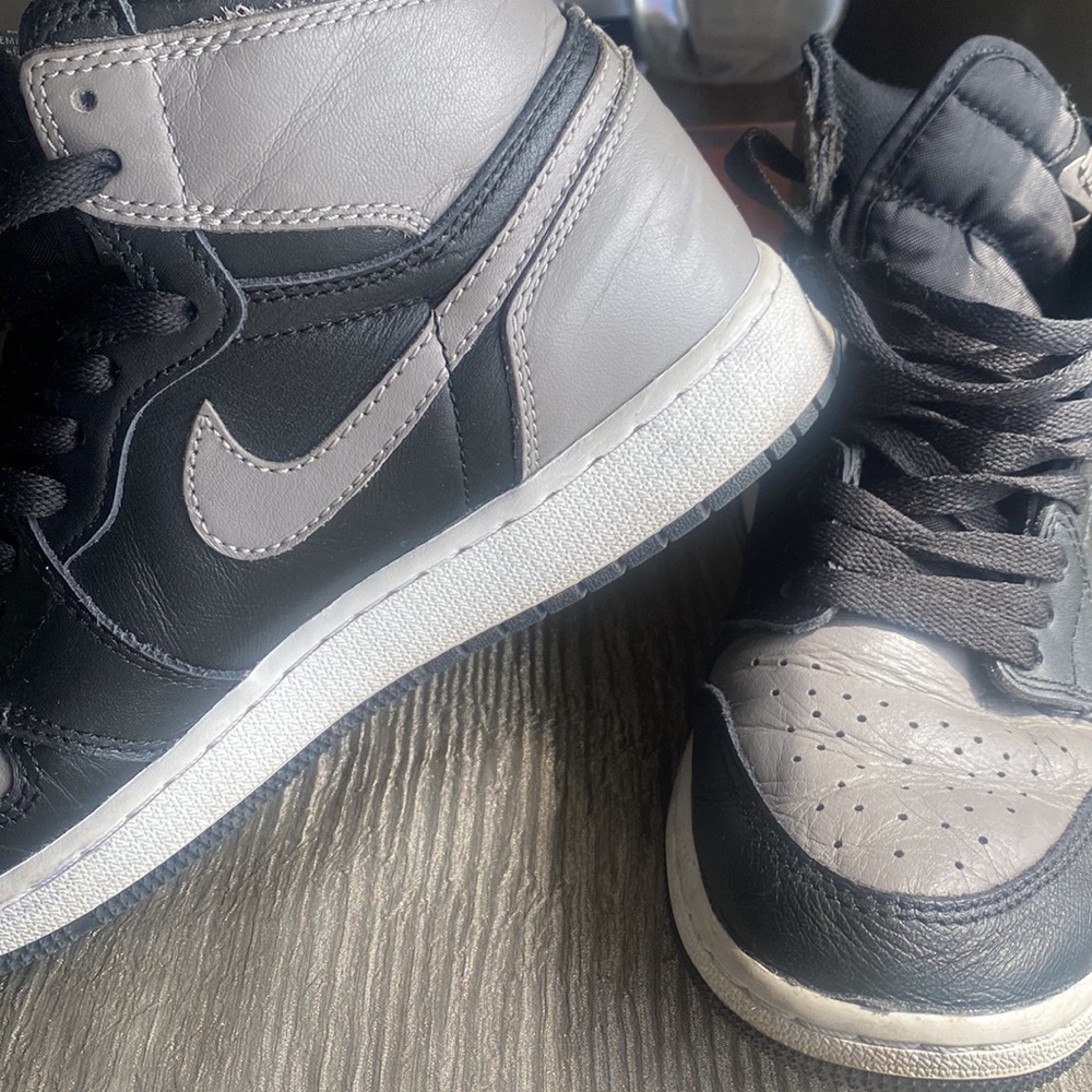 Nike Air Jordan Shoes - Picture 6 of 9